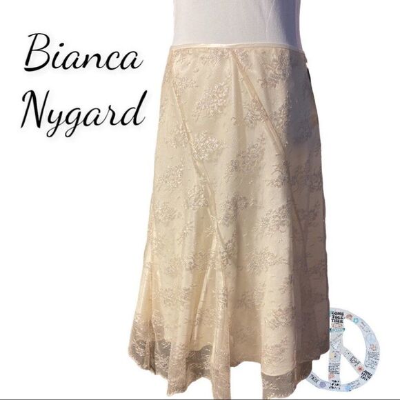 Bianca Nygard NWT petite size 10 cream lace overlay midi skirt - Picture 4 of 11